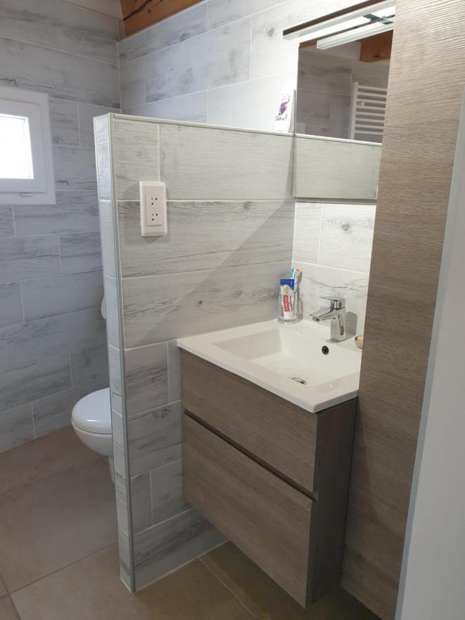 Petite Maison Meublee Entre Avignon Et Carpentras Morieres-les-Avignon Luaran gambar